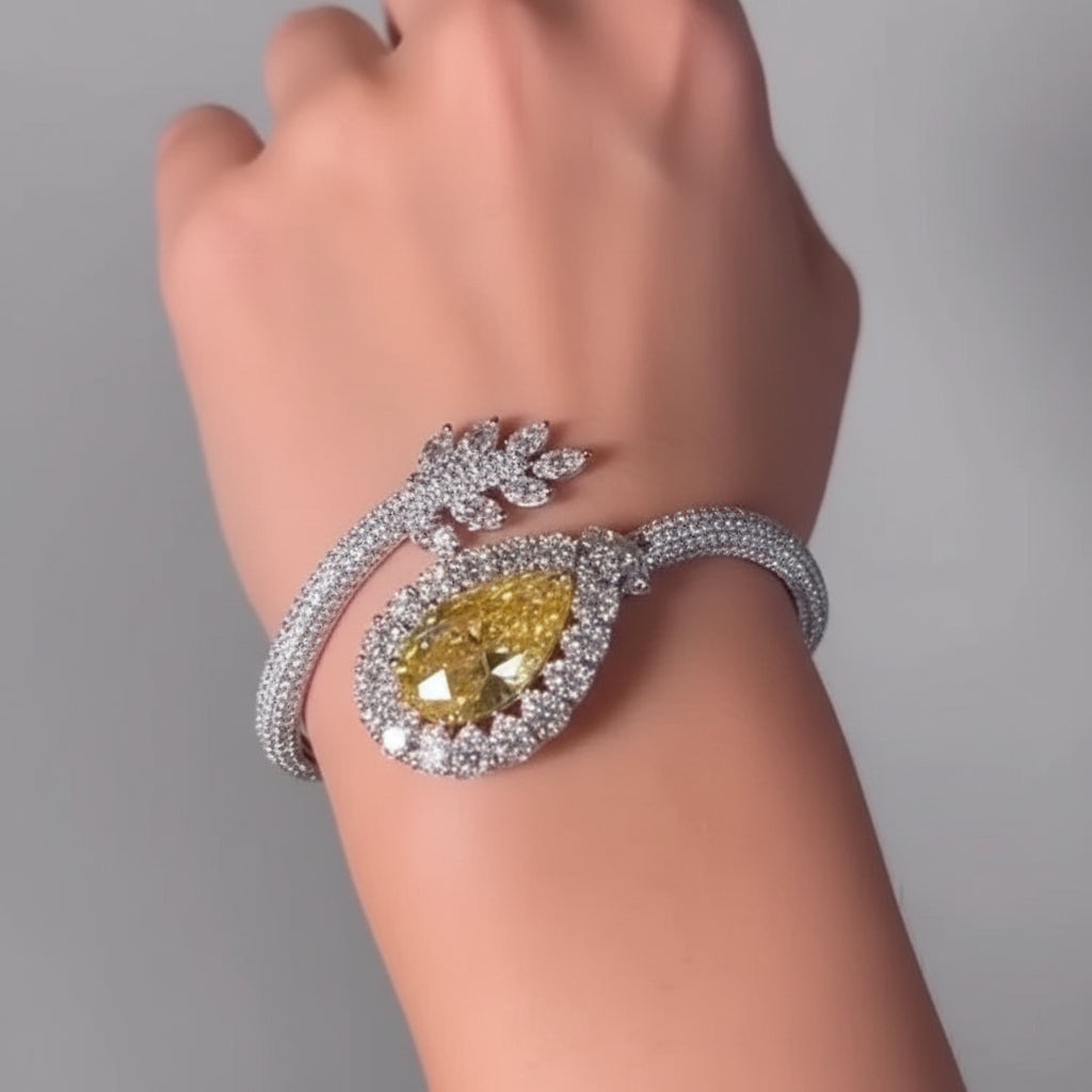 Celestia Drop Bangle